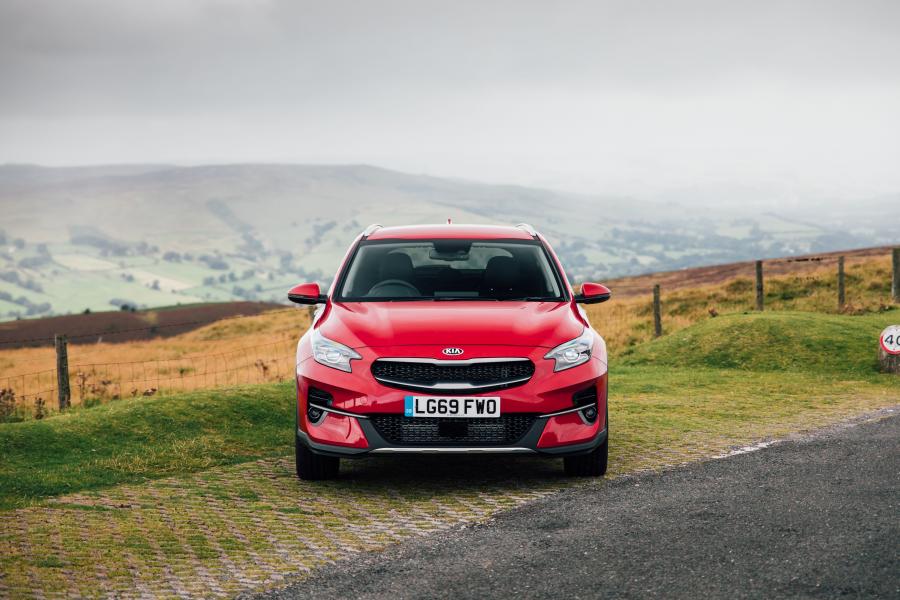  Kia XCeed 1.6 CRDi 2019 года  (UK) (фото 4 из 107)